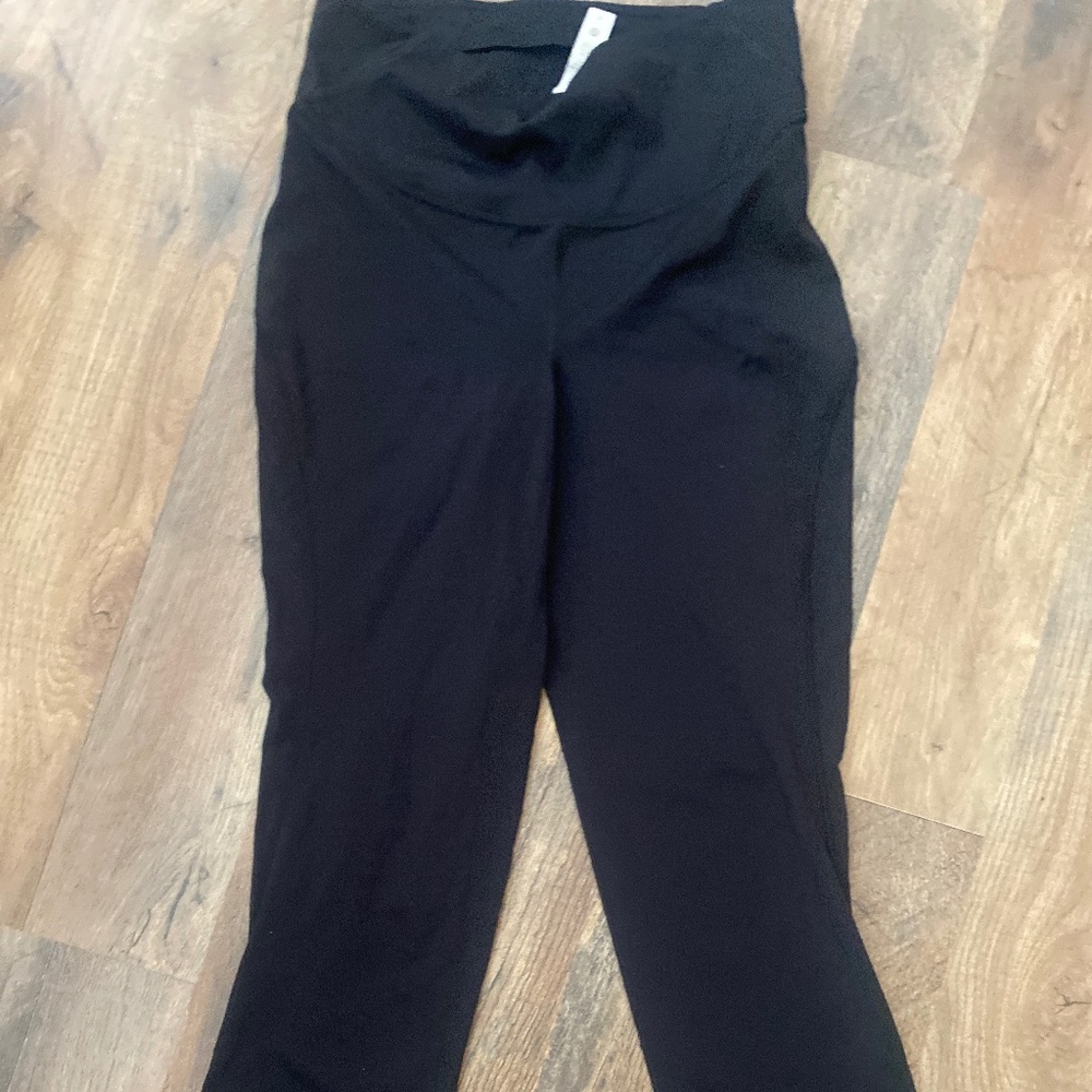 Lululemon black leggings Size 6